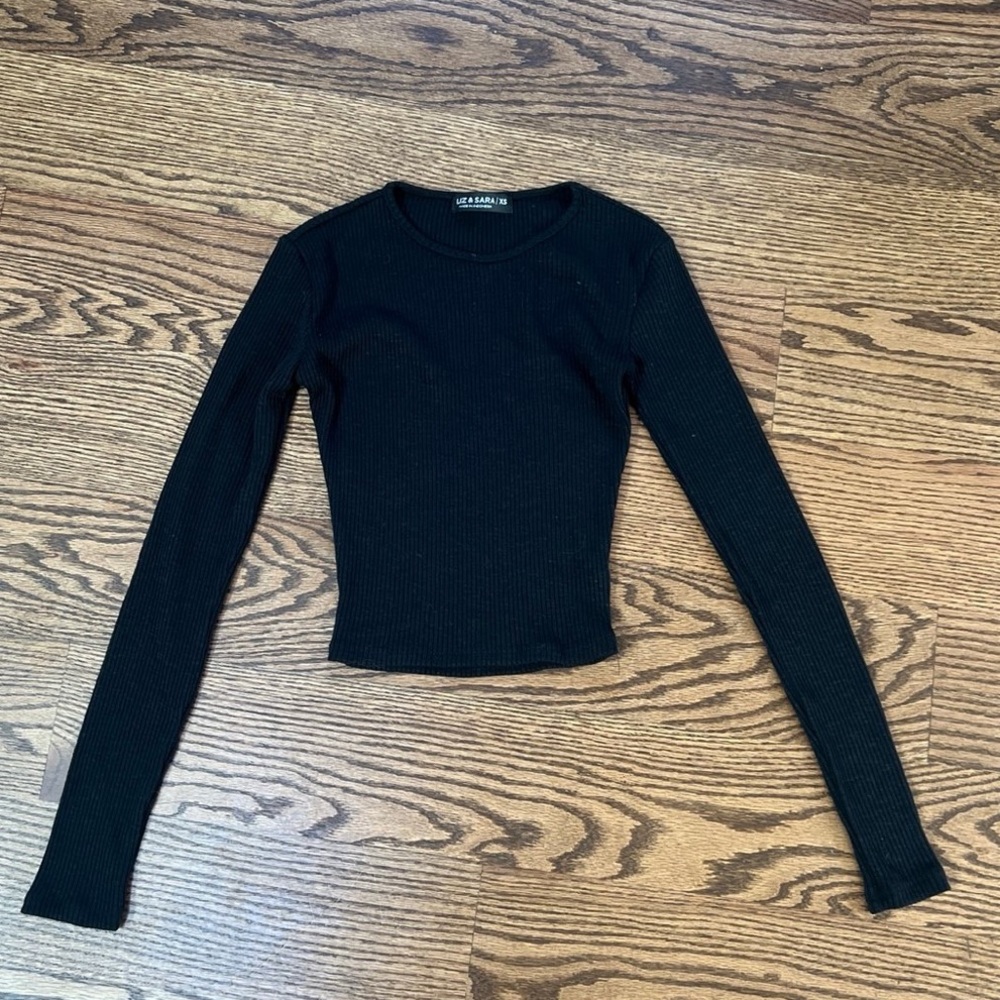 XS long sleeved shirt